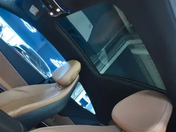 MERCEDES-BENZ CLE 220 d COUPE Avantgarde HEAD-UP PANO KAMERA