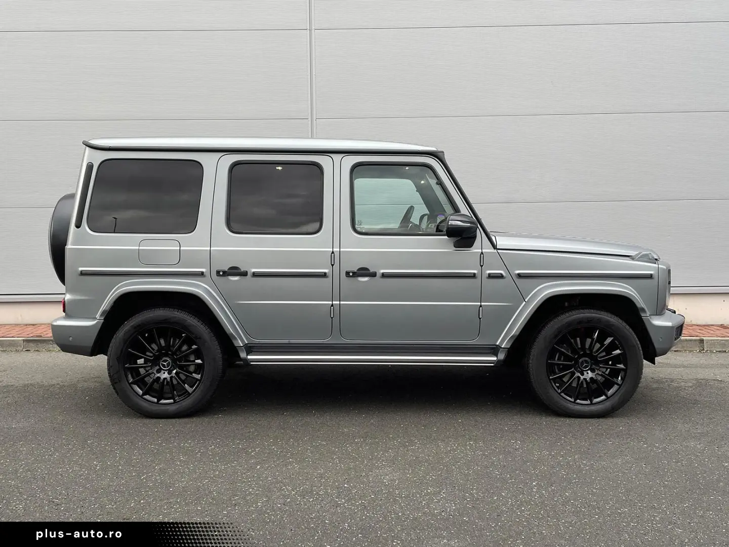 MERCEDES-BENZ G 400d AMG-LINE LEDER 360 KAMERA STANDHZ PANO