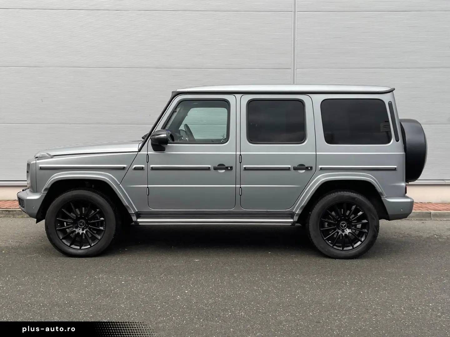 MERCEDES-BENZ G 400d AMG-LINE LEDER 360 KAMERA STANDHZ PANO