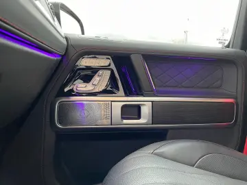 MERCEDES-BENZ G 400d AMG-LINE LEDER 360 KAMERA STANDHZ PANO