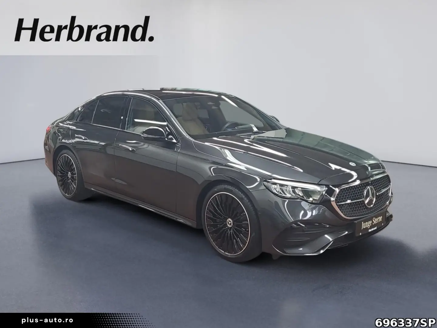 MERCEDES-BENZ E 220 d AMG NIGHT PANO DISTRONIC KEYLESS-GO