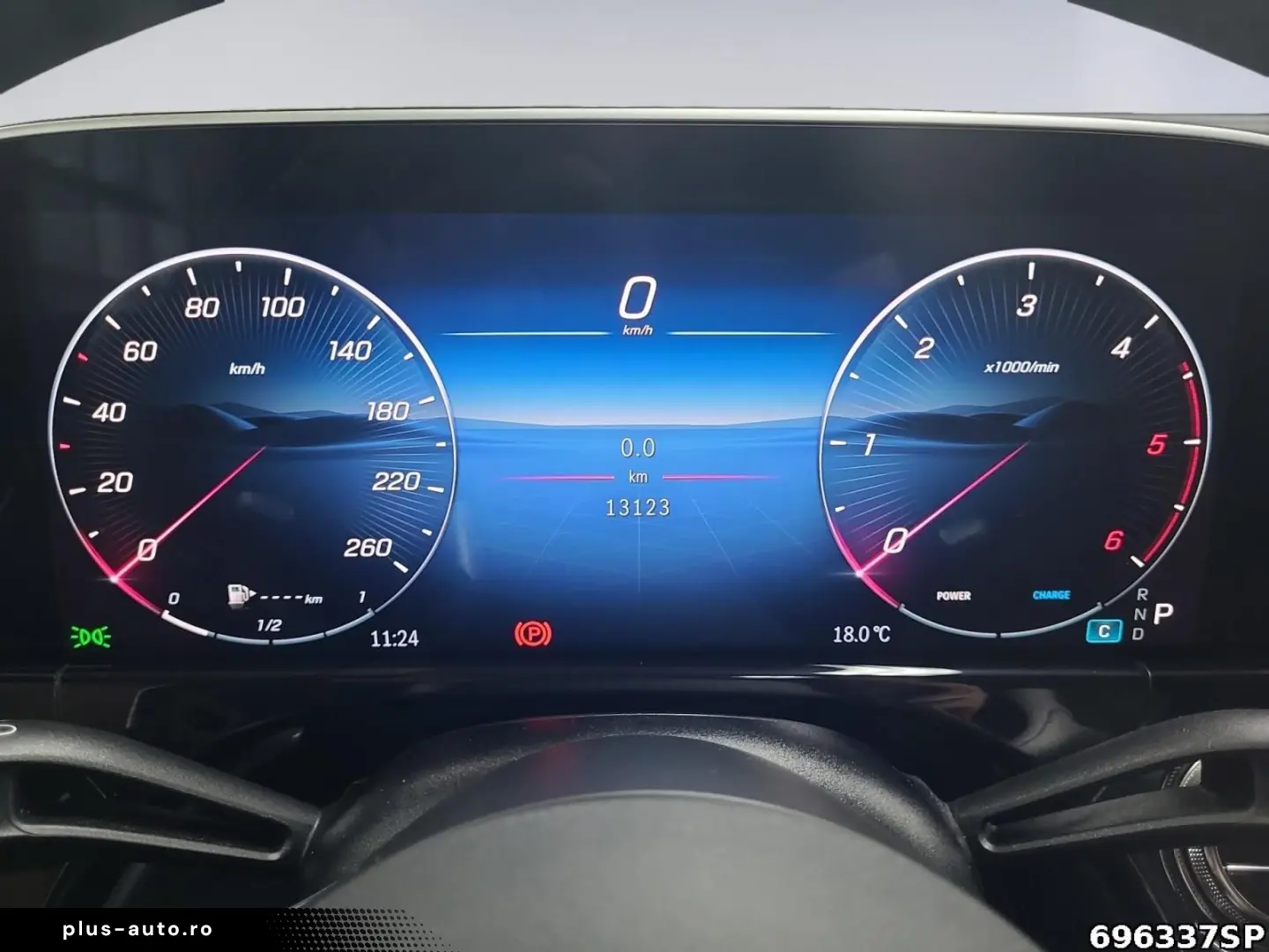 MERCEDES-BENZ E 220 d AMG NIGHT PANO DISTRONIC KEYLESS-GO