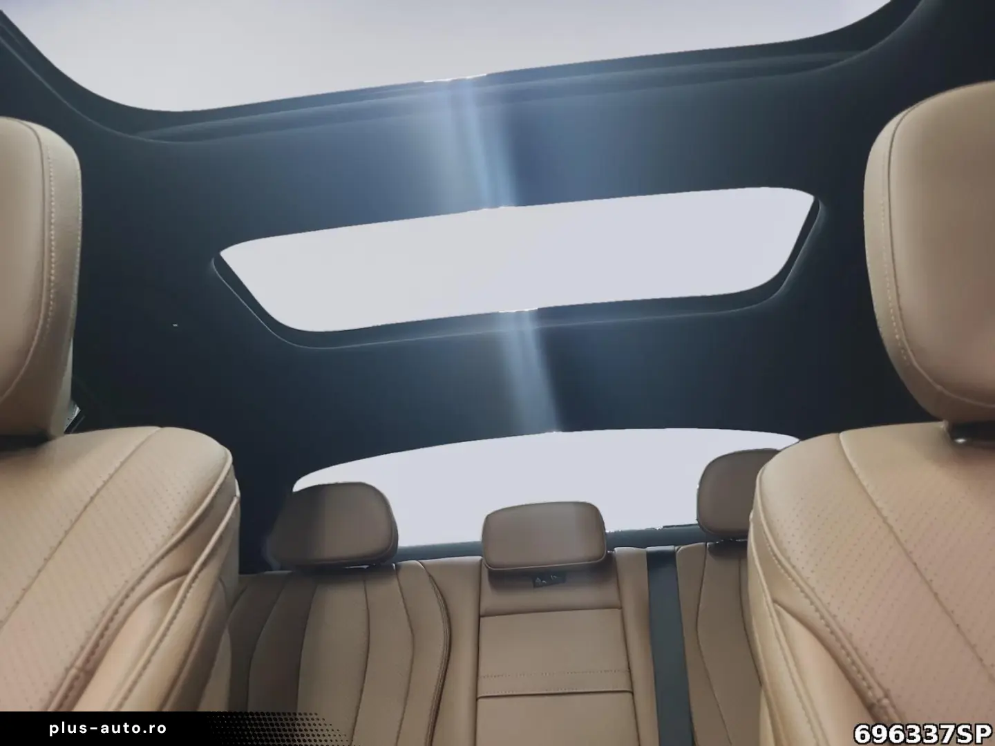 MERCEDES-BENZ E 220 d AMG NIGHT PANO DISTRONIC KEYLESS-GO