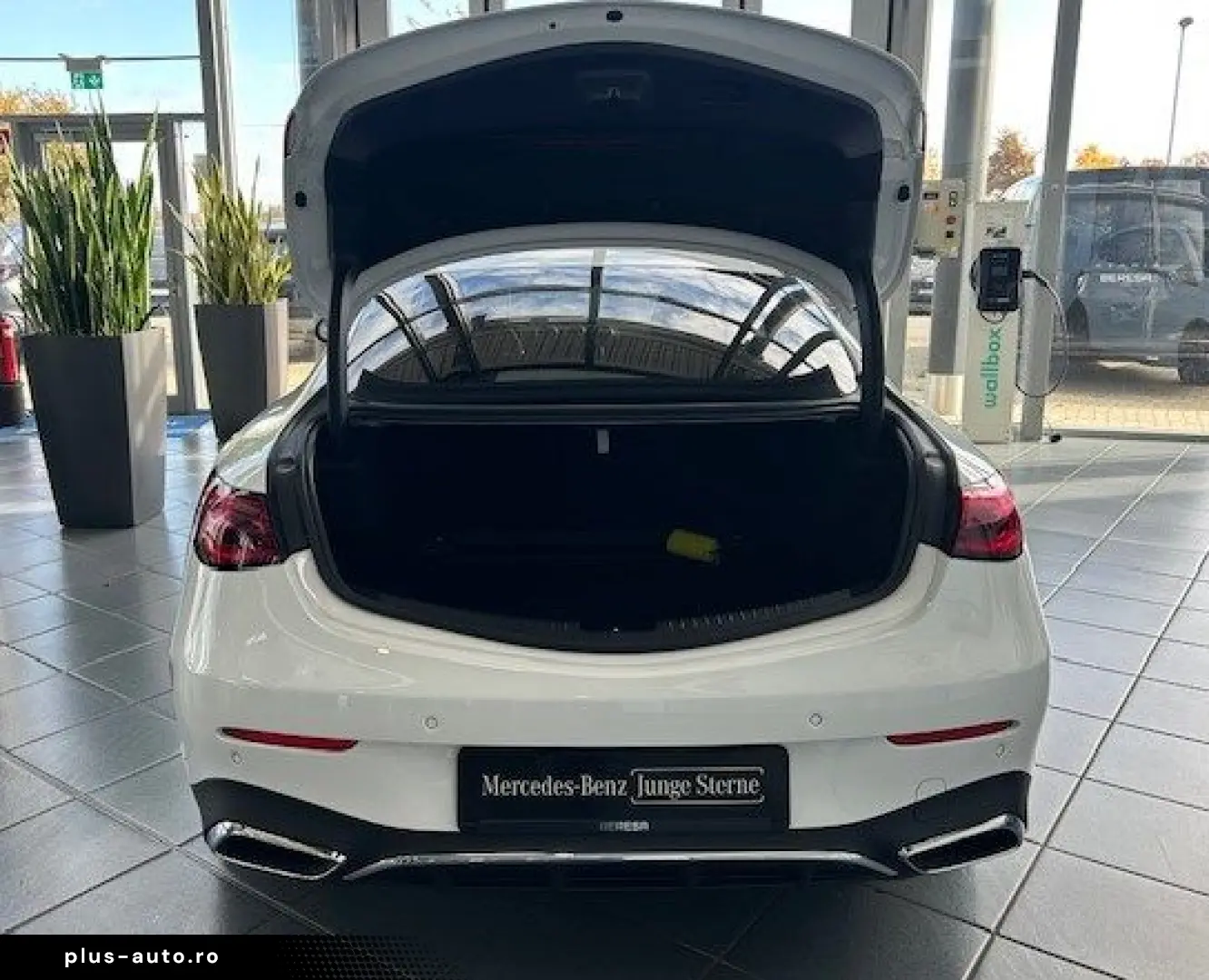 MERCEDES-BENZ CLE 200 Coupé AMG Pano Memory getöntes Glas