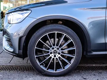 MERCEDES-BENZ GLC 300 d 4M Coupé AMG Distronic Schie&hellip;