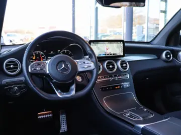 MERCEDES-BENZ GLC 300 d 4M Coupé AMG Distronic Schie&hellip;