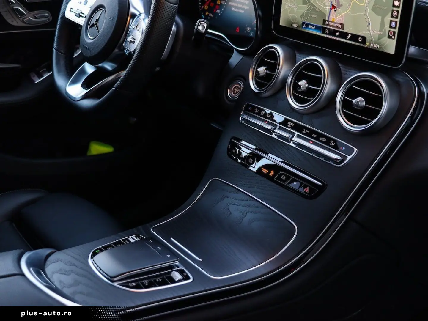 MERCEDES-BENZ GLC 300 d 4M Coupé AMG Distronic Schie&hellip;