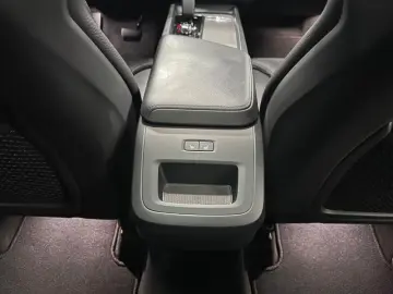 Volvo XC60 Plus Dark AWD  PANORAMA 360˚