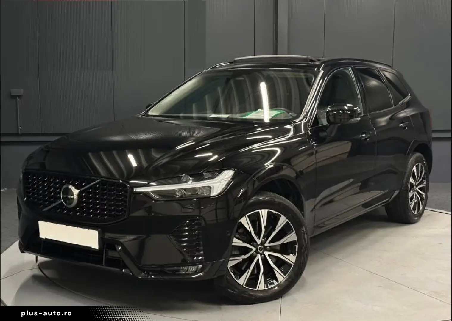 Volvo XC60 Plus Dark AWD  PANORAMA 360˚