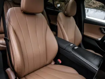 MERCEDES-BENZ E 200 4M AMG Superscreen Pano Burm4D N&hellip;