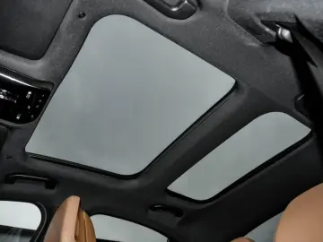 MERCEDES-BENZ E 200 4M AMG Superscreen Pano Burm4D N&hellip;