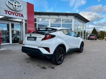 TOYOTA C-HR Flow 1.8-l-VVTi Hybrid  Carplay 2023