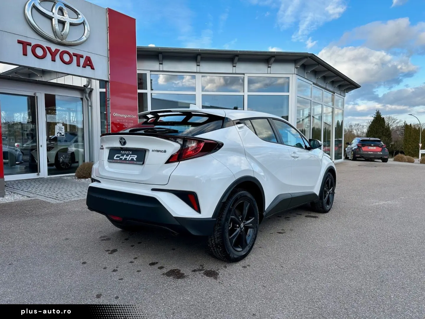 TOYOTA C-HR Flow 1.8-l-VVTi Hybrid  Carplay 2023