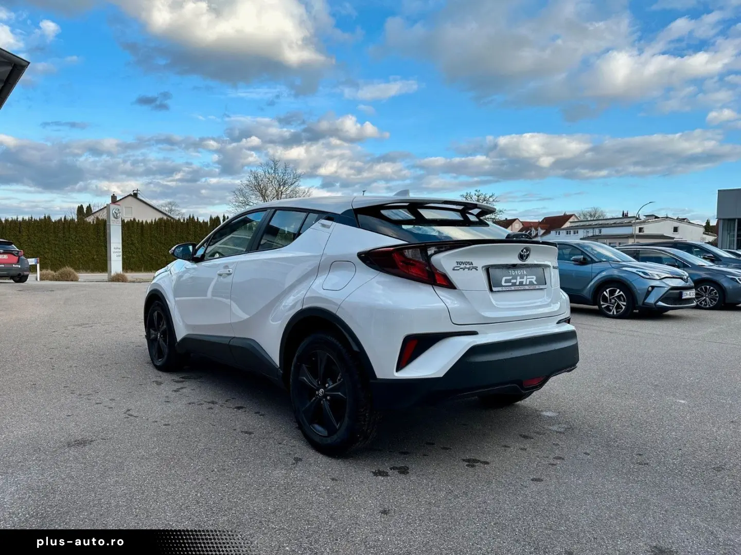 TOYOTA C-HR Flow 1.8-l-VVTi Hybrid  Carplay 2023