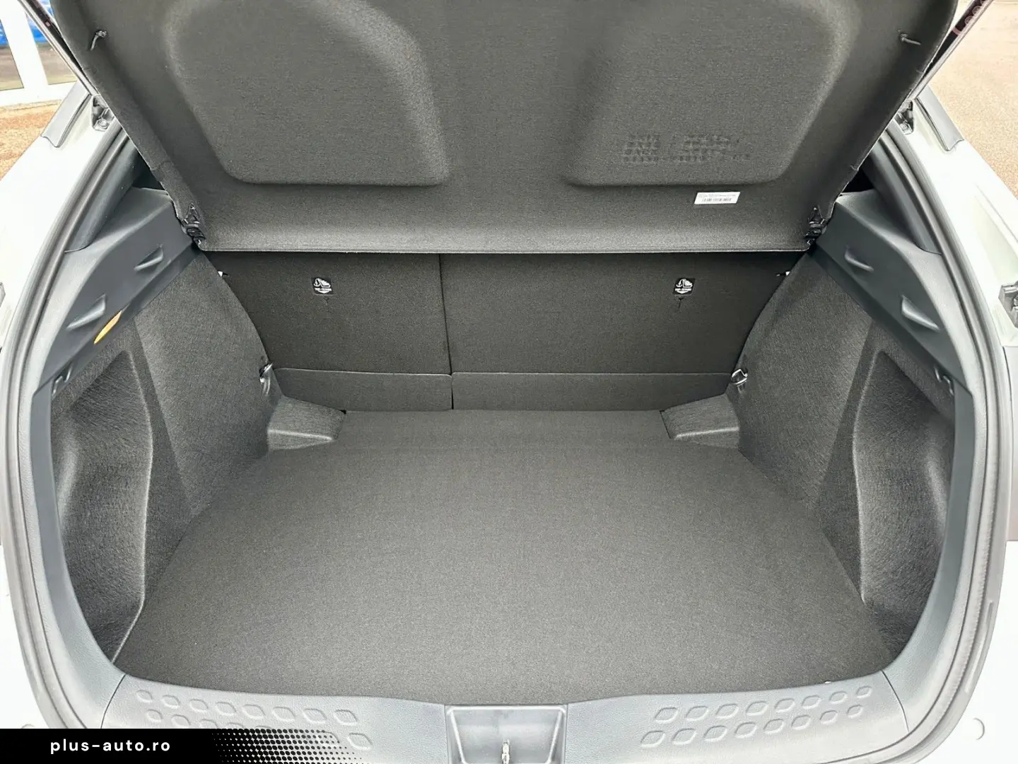 TOYOTA C-HR Flow 1.8-l-VVTi Hybrid  Carplay 2023