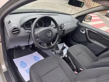 Dacia Duster   1 5 D