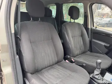 Dacia Duster   1 5 D