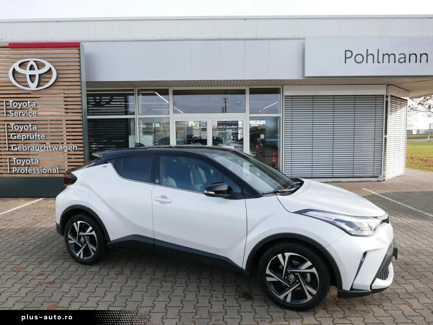 TOYOTA C-HR 2.0 Hybrid Team D  NAVI CARPLAY