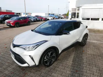 TOYOTA C-HR 2.0 Hybrid Team D  NAVI CARPLAY