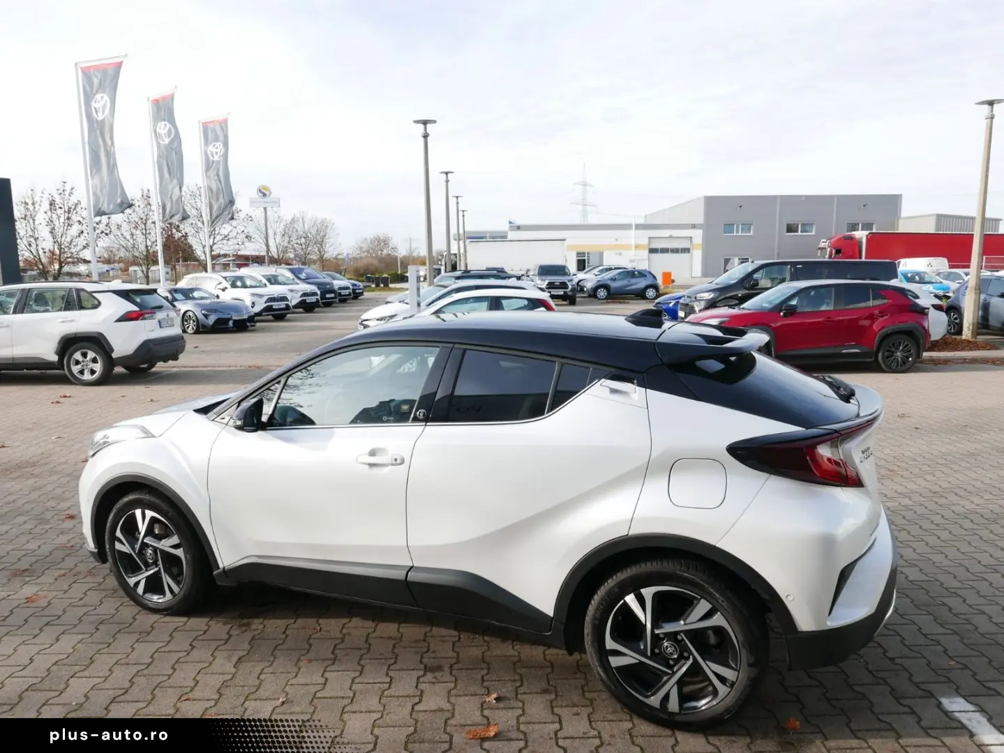 TOYOTA C-HR 2.0 Hybrid Team D  NAVI CARPLAY
