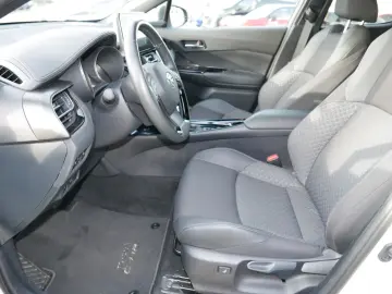 TOYOTA C-HR 2.0 Hybrid Team D  NAVI CARPLAY