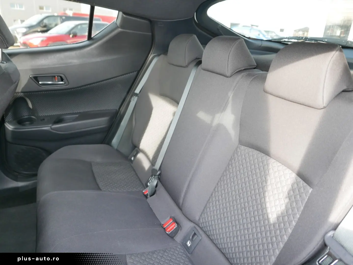 TOYOTA C-HR 2.0 Hybrid Team D  NAVI CARPLAY