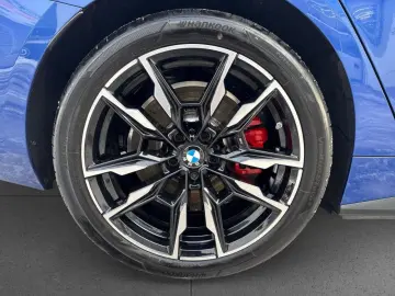 BMW i4 M50 xDr M SPORT PRO AHK AdLED H K 360  DAPro
