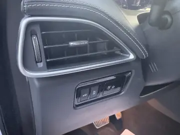 Jaguar F Pace   2019   2 0 D   Euro 6