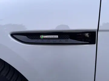 Jaguar F Pace   2019   2 0 D   Euro 6