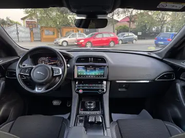 Jaguar F Pace   2019   2 0 D   Euro 6