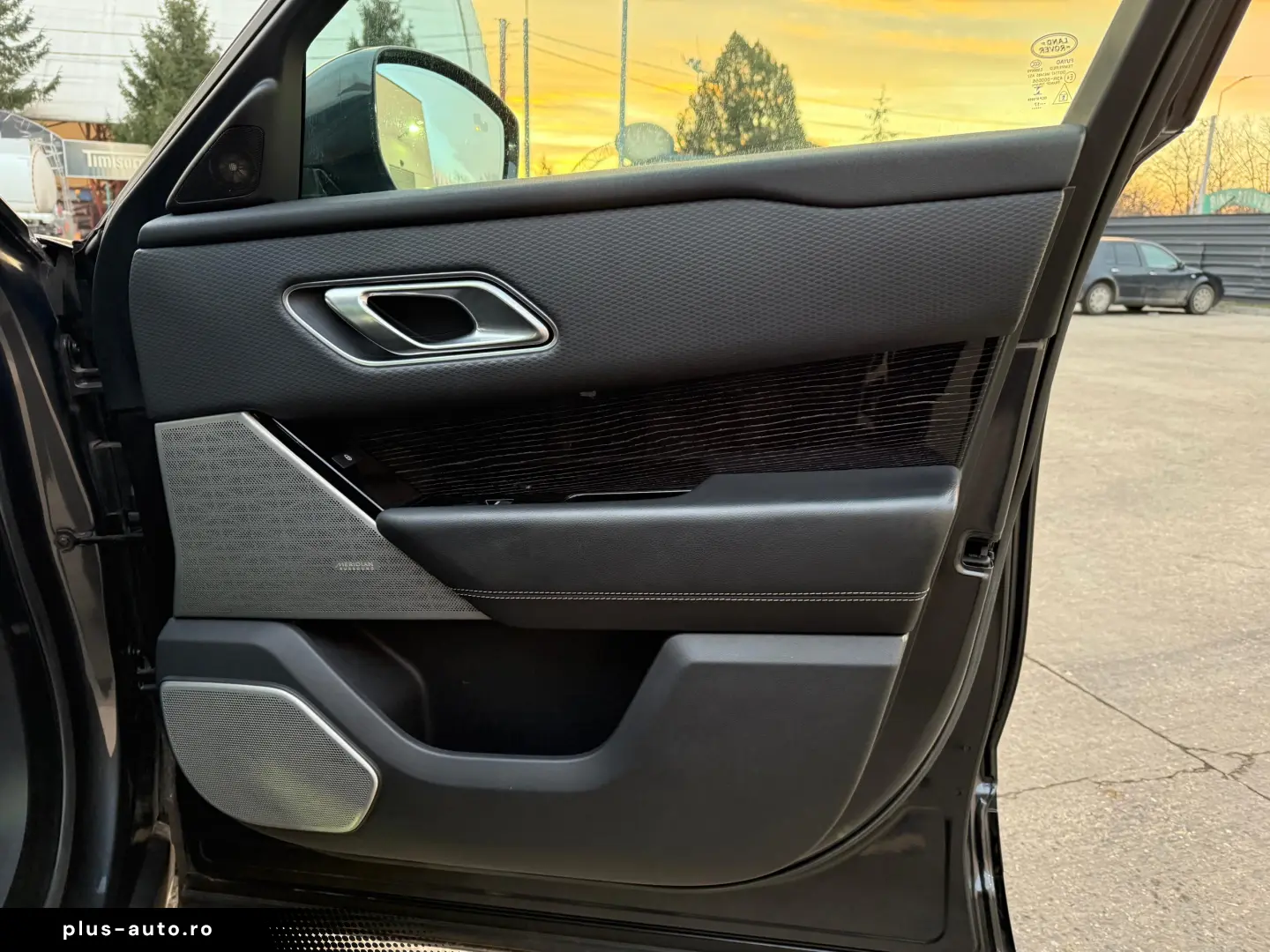 Range Rover Velar  2 0 D   Euro 6