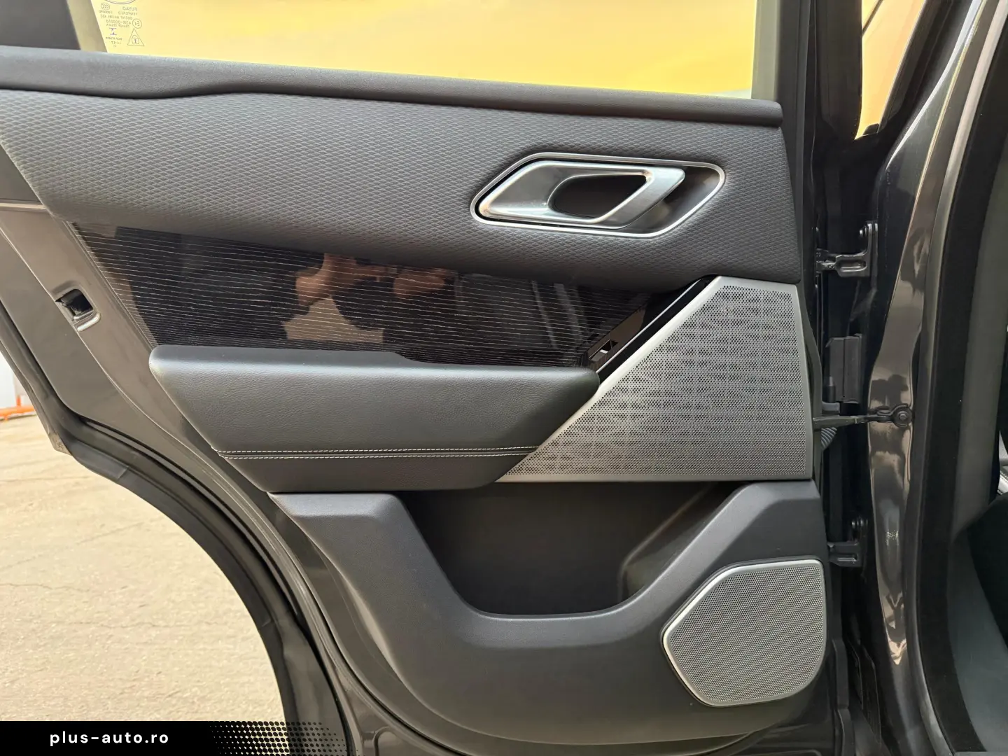 Range Rover Velar  2 0 D   Euro 6