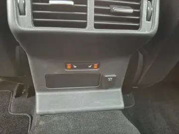 Range Rover Velar  2 0 D   Euro 6