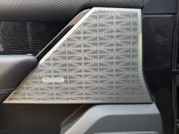 Range Rover Velar  2 0 D   Euro 6