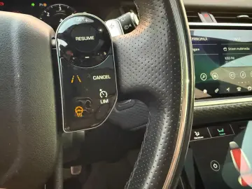 Range Rover Velar  2 0 D   Euro 6