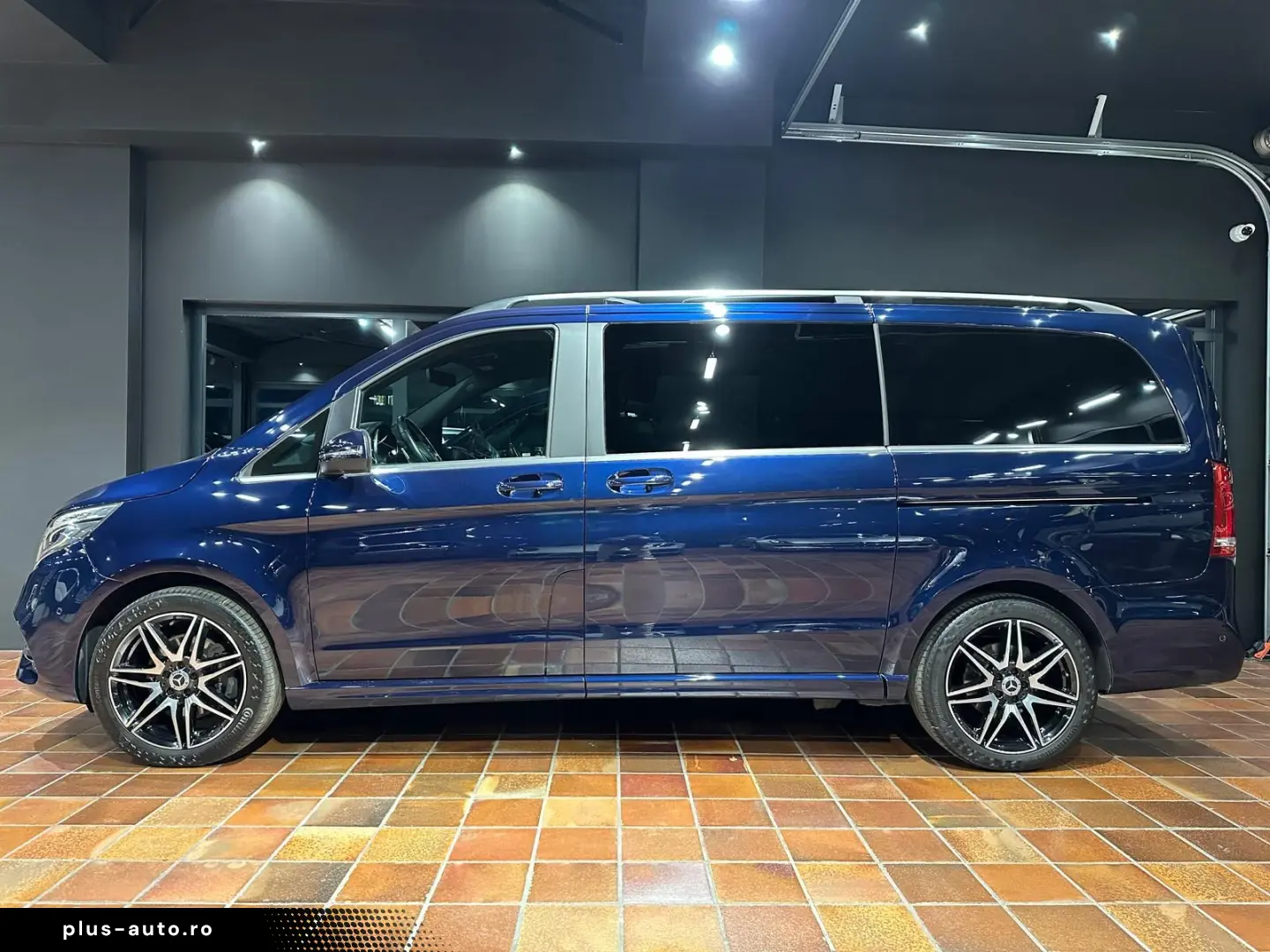 MERCEDES-BENZ V 300 4M LANG