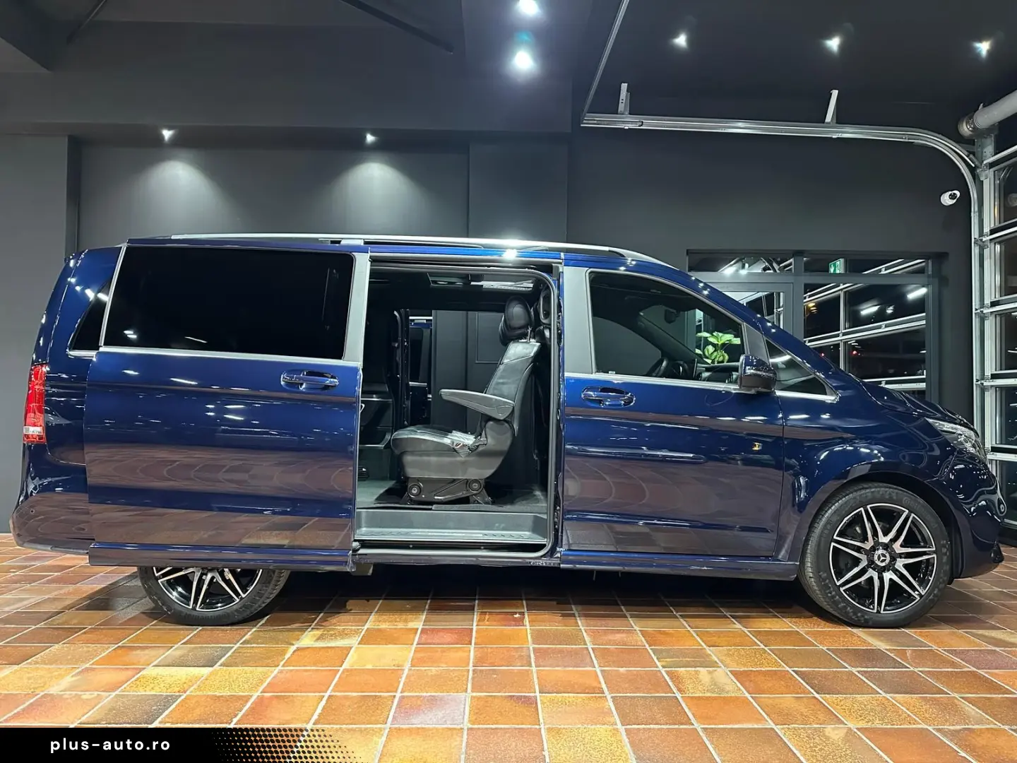 MERCEDES-BENZ V 300 4M LANG