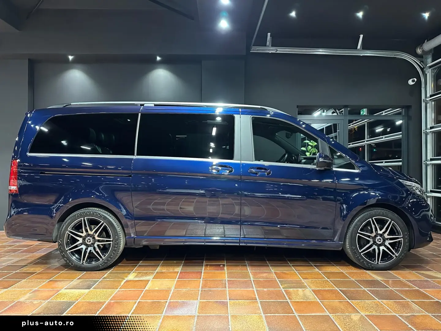 MERCEDES-BENZ V 300 4M LANG