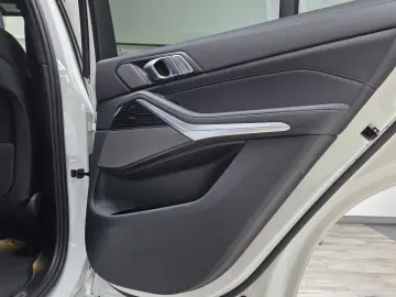 BMW X5 xDrive50e M Sport Pro 22Zoll ACC 360  Luft