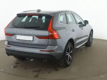 Volvo XC60 2.0 B4 Diesel Mild-Hybrid Momentum Pro AWD