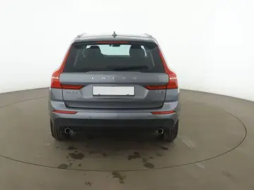 Volvo XC60 2.0 B4 Diesel Mild-Hybrid Momentum Pro AWD