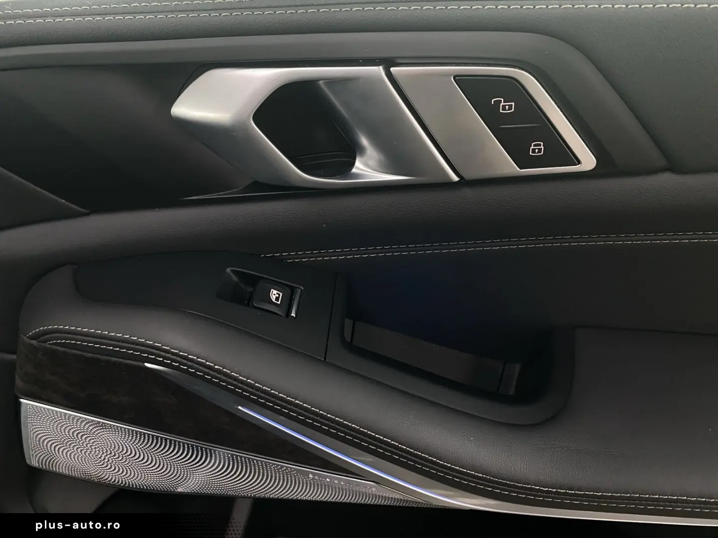 BMW X5 xDrive50e    M-Sport ACC Luftfw. PanoSD AHK B