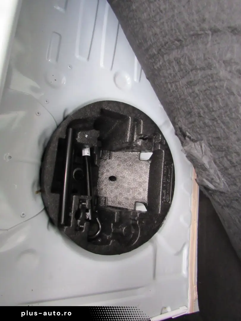 RENAULT ZOE 52kWh Z.E. R135 Zen