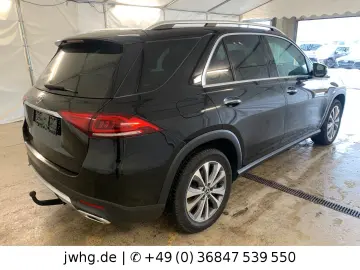 MERCEDES-BENZ GLE 300 4M Multibeam FahrAss  Pano 360&hellip;