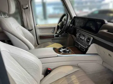 MERCEDES-BENZ G 400 d AMG Burmester Ventilation 360