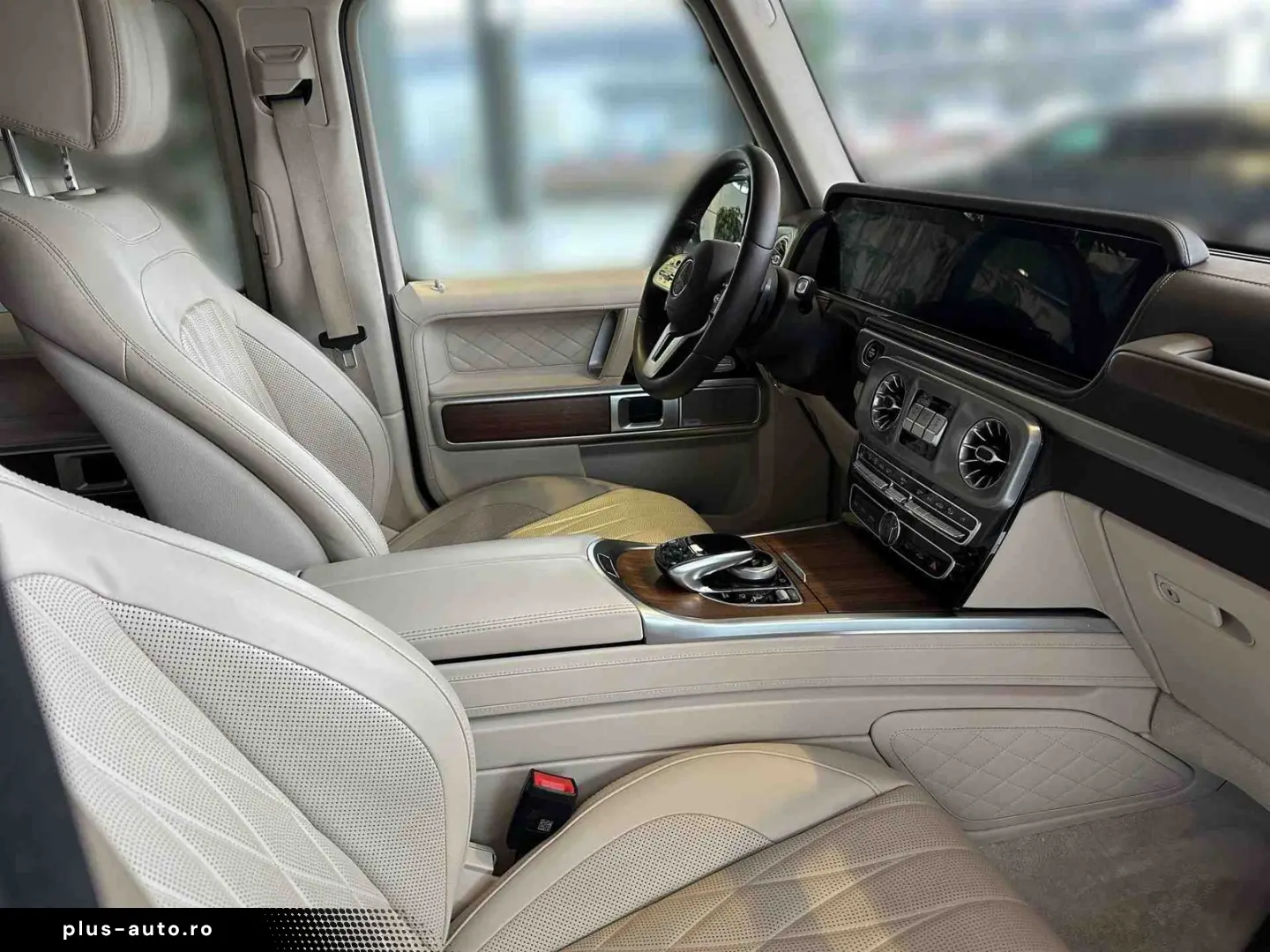 MERCEDES-BENZ G 400 d AMG Burmester Ventilation 360