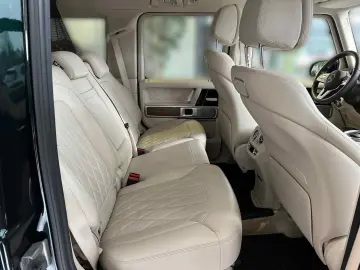 MERCEDES-BENZ G 400 d AMG Burmester Ventilation 360