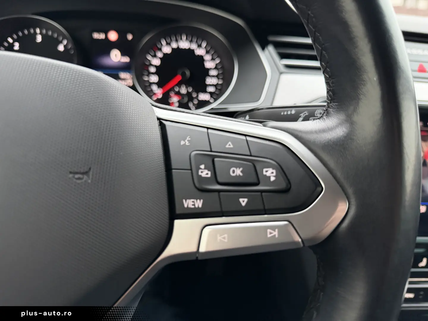 VW Passat Business 2.0TDI DSG 2020