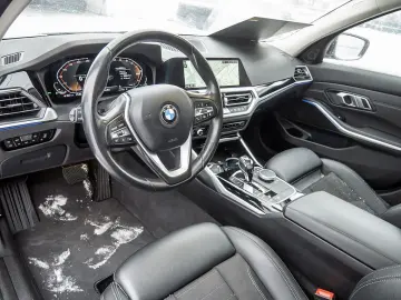 BMW 330i Sport Line LED NAVI eGSD KAMERA KLIMAAUT
