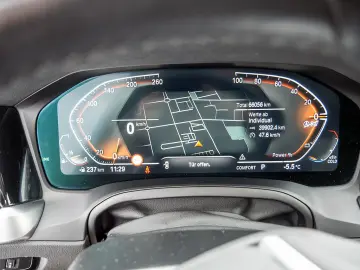 BMW 330i Sport Line LED NAVI eGSD KAMERA KLIMAAUT